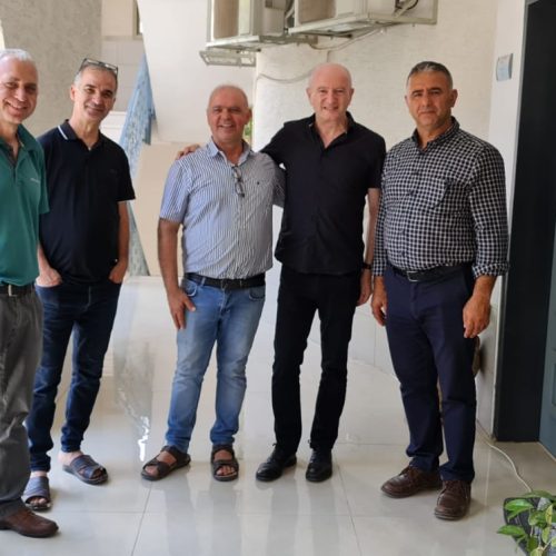 Visit of the former president of the Weizmann Institute and director of the Schwartz Institute for Physics Studies to the TRD center